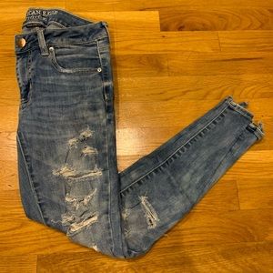 American Eagle Distressed Jeans Size 4